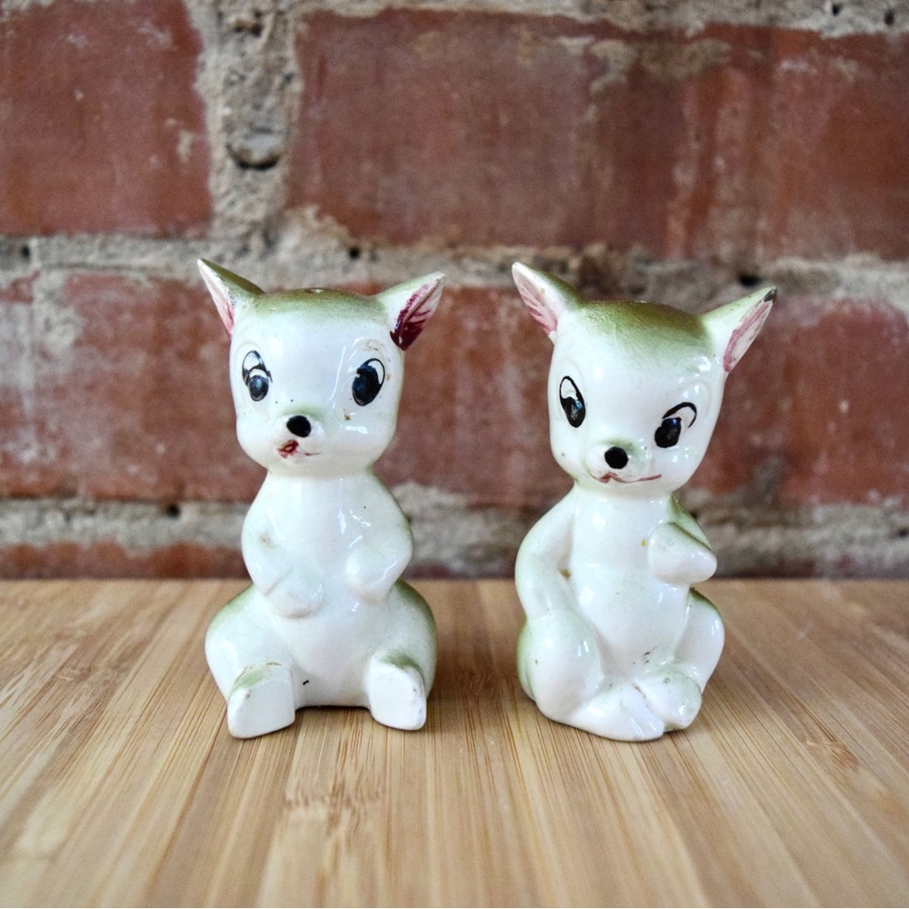 VINTAGE Antique Japan Anthropomorphic Salt & Pepper Shaker Set Kitch Collectible